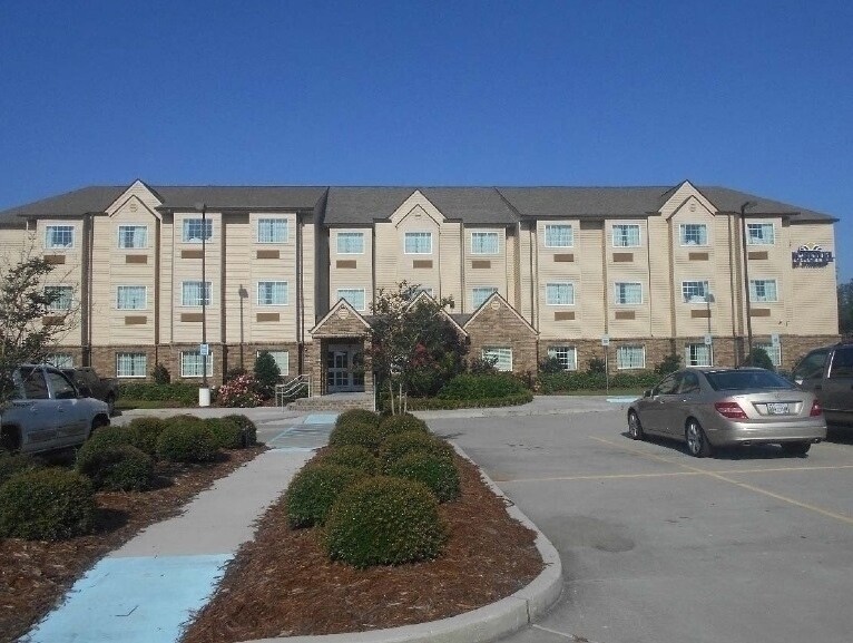 14740 Highway 23, Belle Chasse, LA 70037