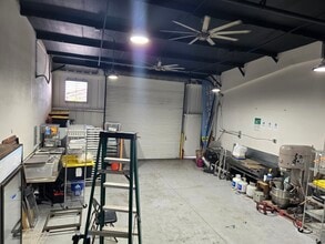 60 E Wakea Ave, Kahului, HI for lease Interior Photo- Image 2 of 9