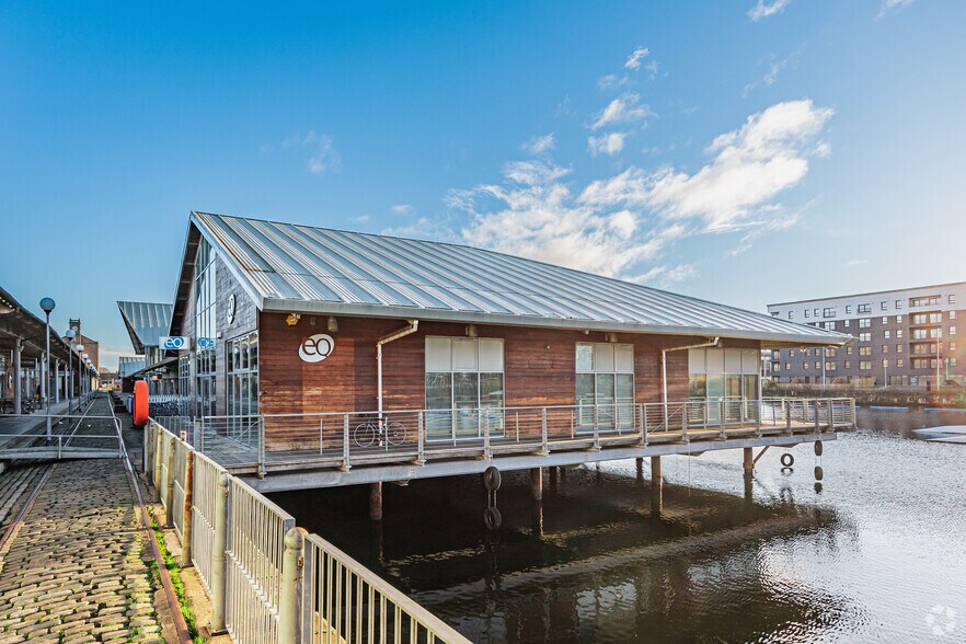 14-24 Camperdown St, Dundee for sale - Building Photo - Image 1 of 1