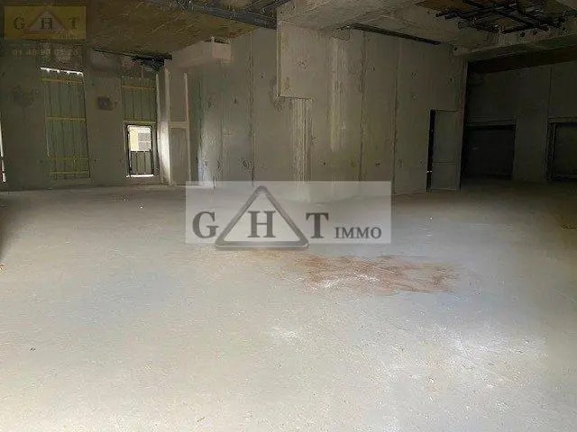 Retail in Ivry-sur-Seine for lease - Interior Photo - Image 3 of 3