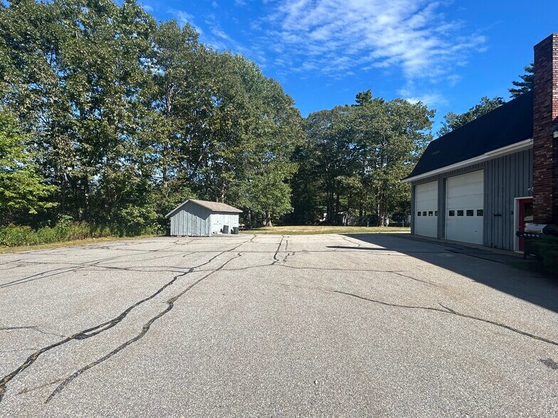 8 Crooker Rd, Brunswick, ME for lease - Building Photo - Image 2 of 11