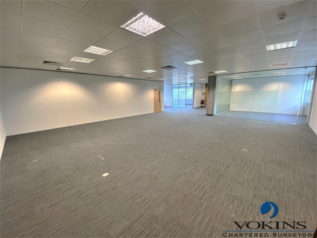 950 Great West Rd, Brentford for lease Interior Photo- Image 1 of 9