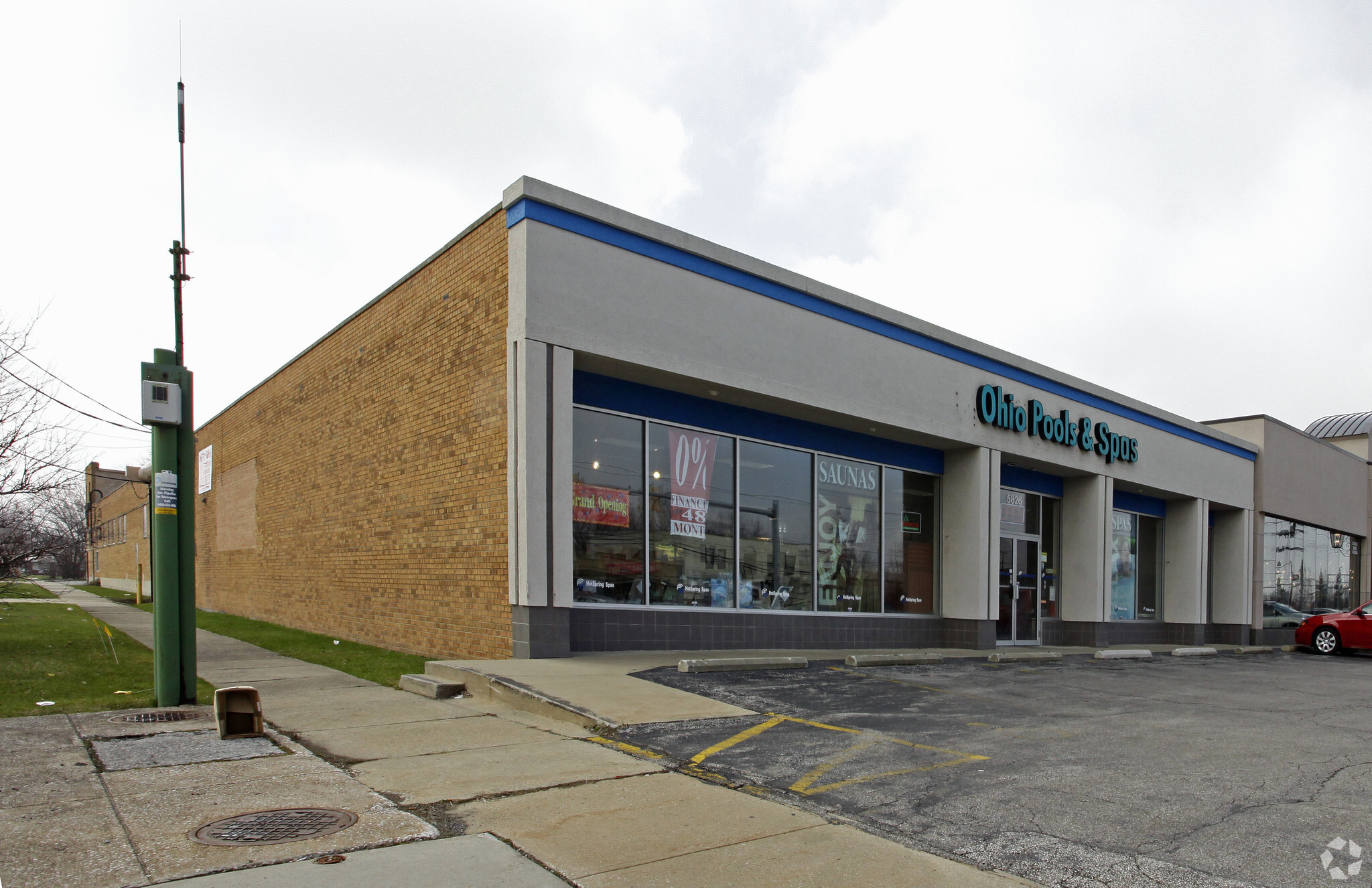 5826 Mayfield Rd, Mayfield Heights, OH for lease Primary Photo- Image 1 of 14