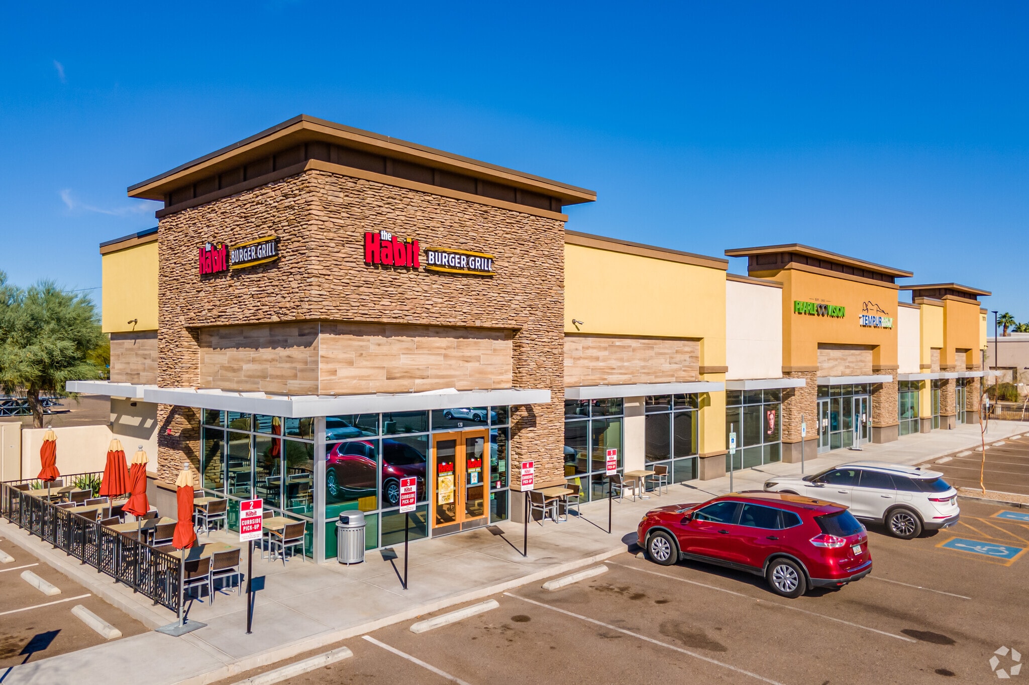 7870 W Bell Rd, Glendale, AZ for lease Primary Photo- Image 1 of 9