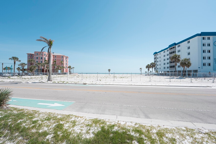 800 Estero Blvd, Fort Myers Beach, FL for sale - Building Photo - Image 2 of 39