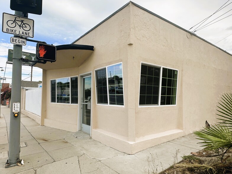 7301-7307 Foothill Blvd, Tujunga, CA for sale - Building Photo - Image 1 of 41