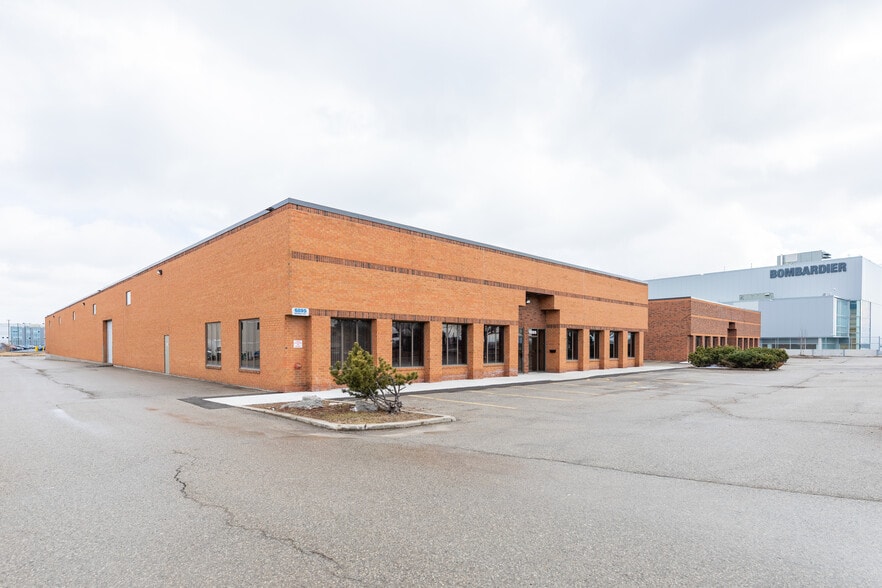 6885-6895 Menway Ct, Mississauga ON - Warehouse
