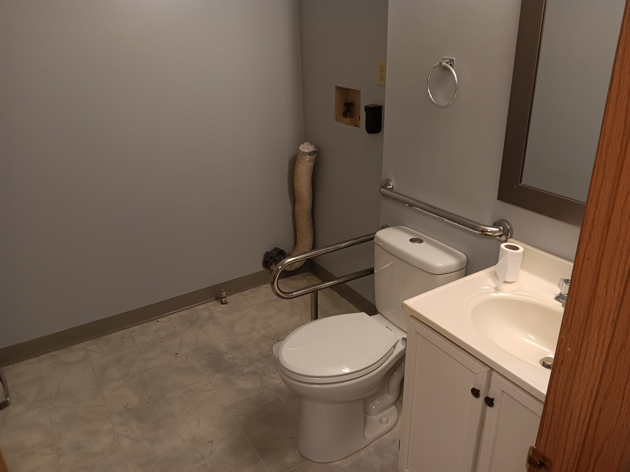 4051 Jeffco Blvd, Arnold, MO for lease Interior Photo- Image 1 of 5