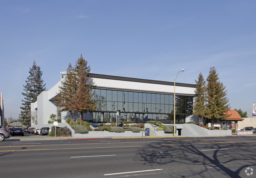 4675 Stevens Creek Blvd, Santa Clara, CA for lease - Building Photo - Image 1 of 3