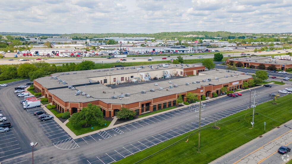 2700-2758 E Kemper Rd, Cincinnati, OH for lease - Aerial - Image 3 of 4