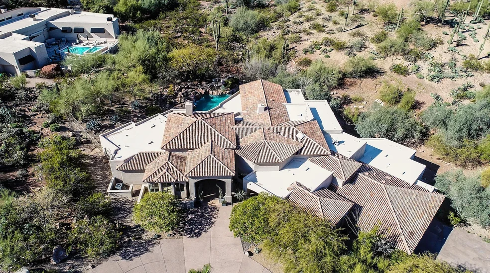 5718 N 54th St, Paradise Valley, AZ for sale - Primary Photo - Image 1 of 1