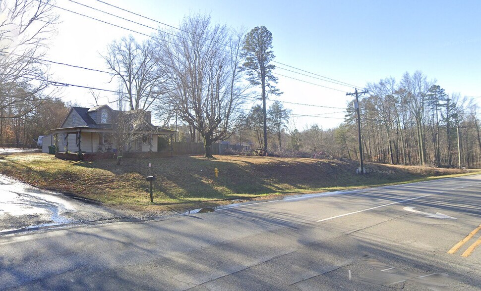 5120 Reidsville Rd, Walkertown, NC 27051 Possible Medical/Retail