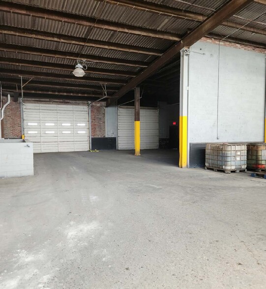 4301 N Delaware Ave, Philadelphia, PA for lease - Building Photo - Image 2 of 5