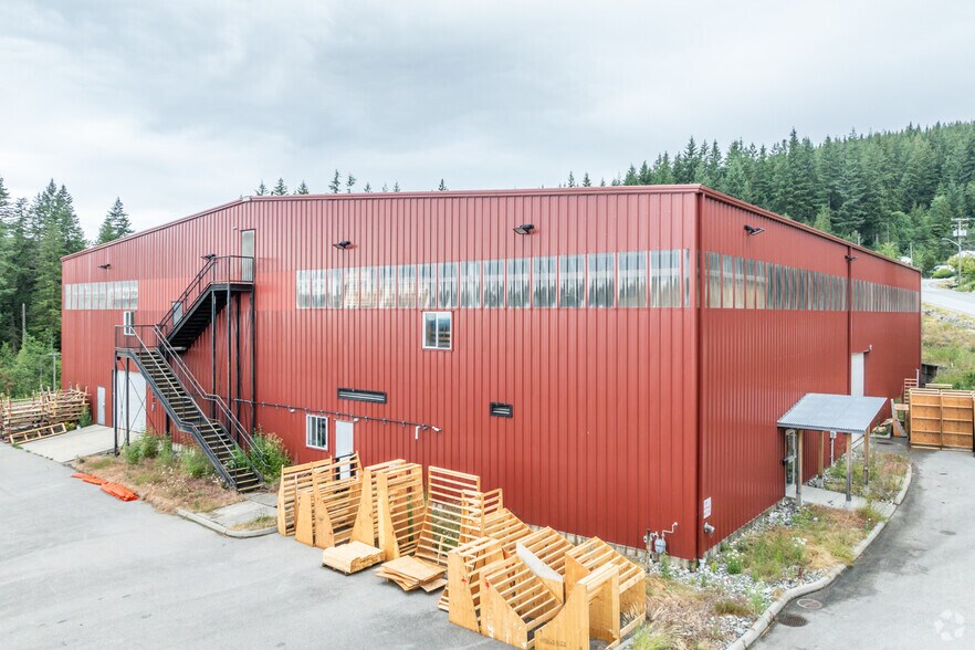 13065 Katonien St, Maple Ridge, BC for sale - Primary Photo - Image 1 of 3