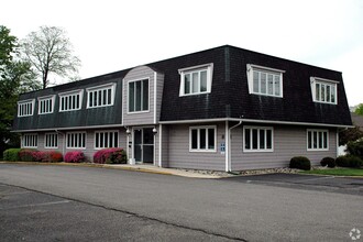 8 Old Bridge Tpke, South River, NJ for lease Building Photo- Image 1 of 4