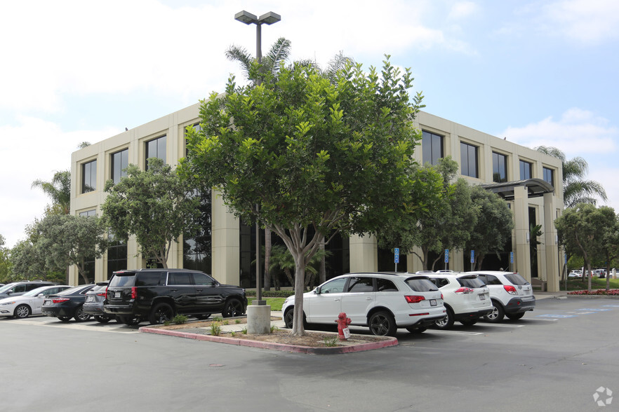 20162 Birch St, Newport Beach, CA for lease - Building Photo - Image 1 of 3