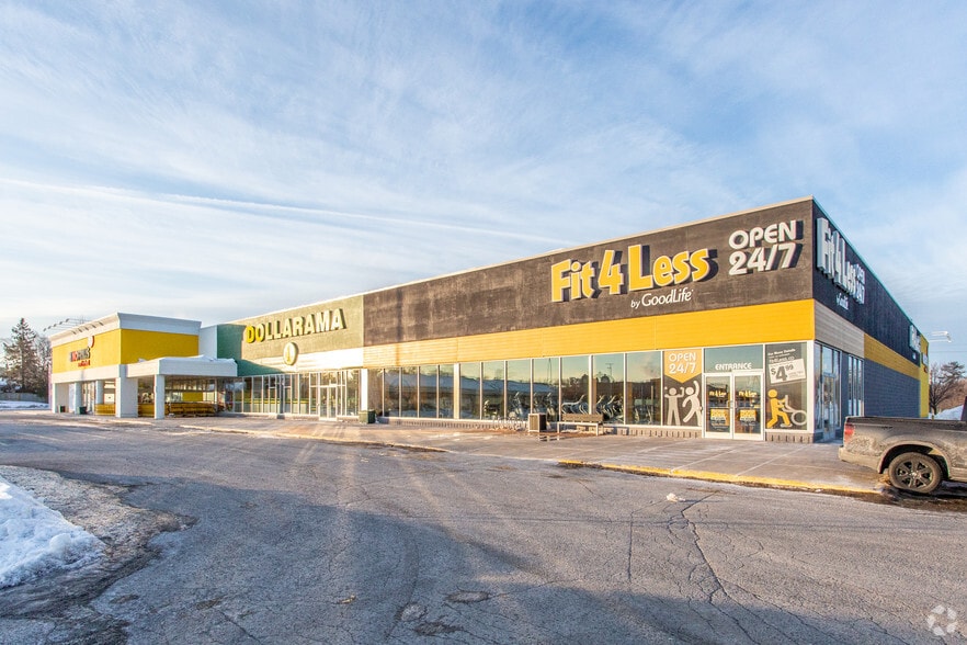 1226 Place D'orleans Dr, Ottawa, ON for lease - Primary Photo - Image 1 of 3