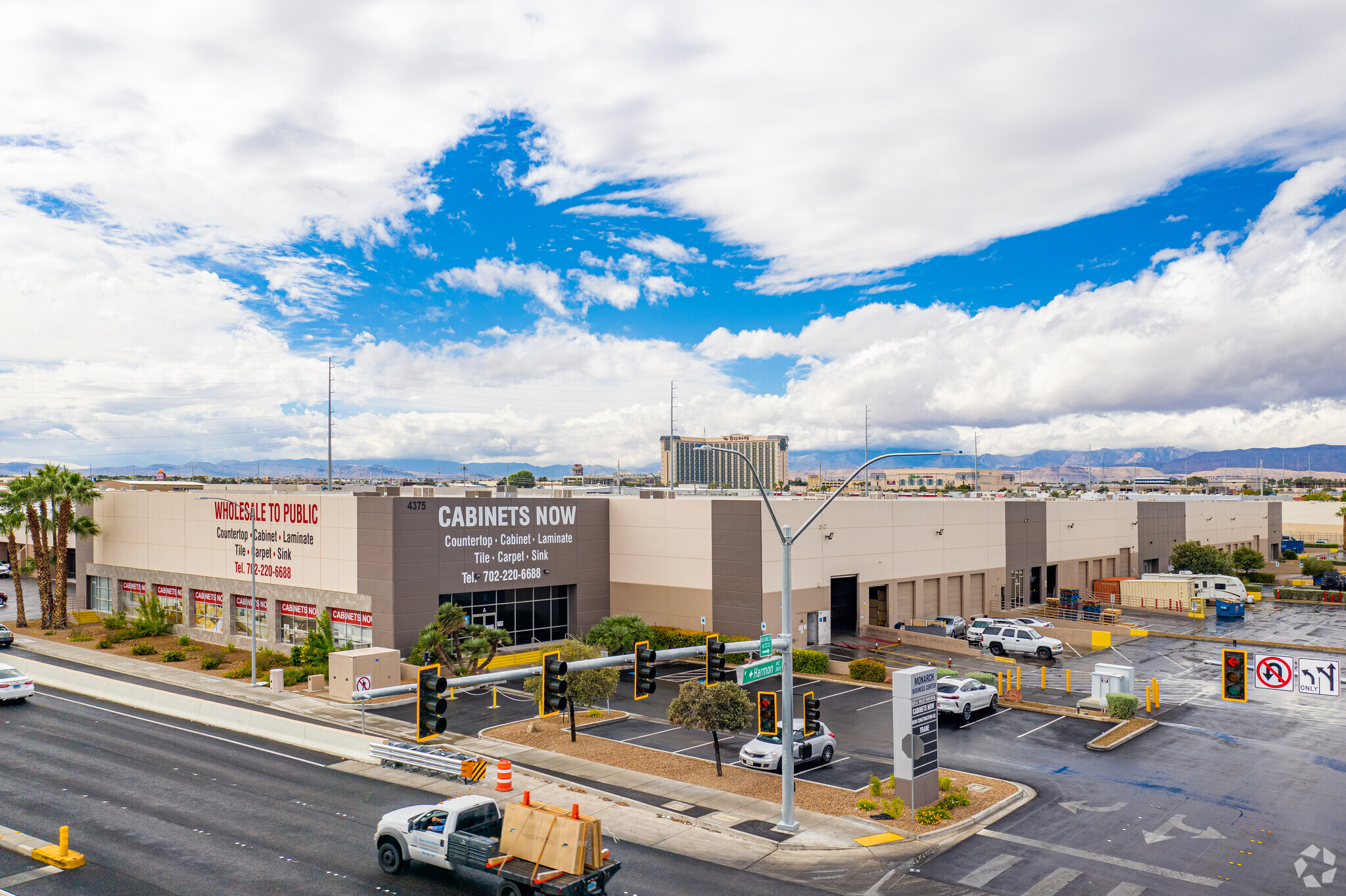 4375 S Valley View Blvd, Las Vegas, NV for sale Primary Photo- Image 1 of 1