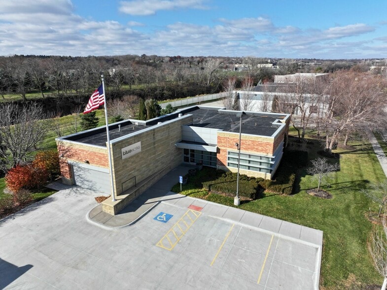 3626 S 149th St, Omaha, NE for sale - Building Photo - Image 2 of 9