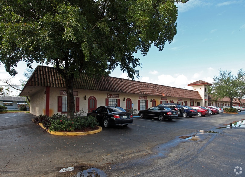 4600 W Commercial Blvd, Tamarac, FL 33319