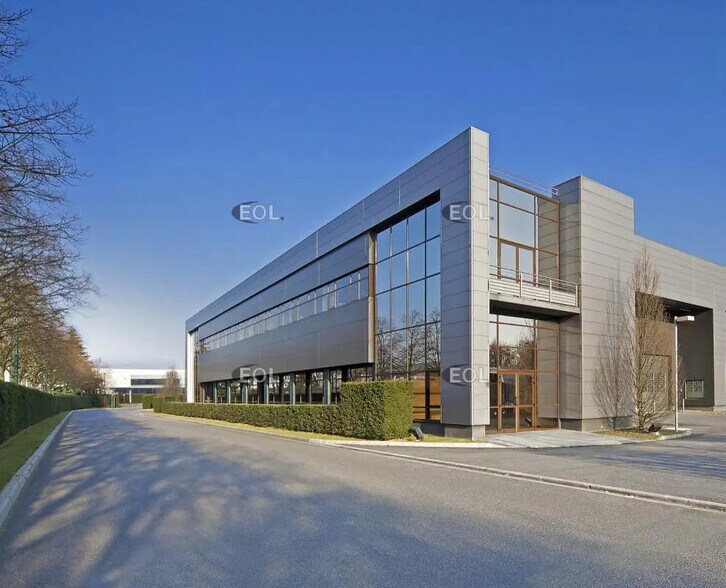 Flex in Villepinte for lease - Building Photo - Image 1 of 8