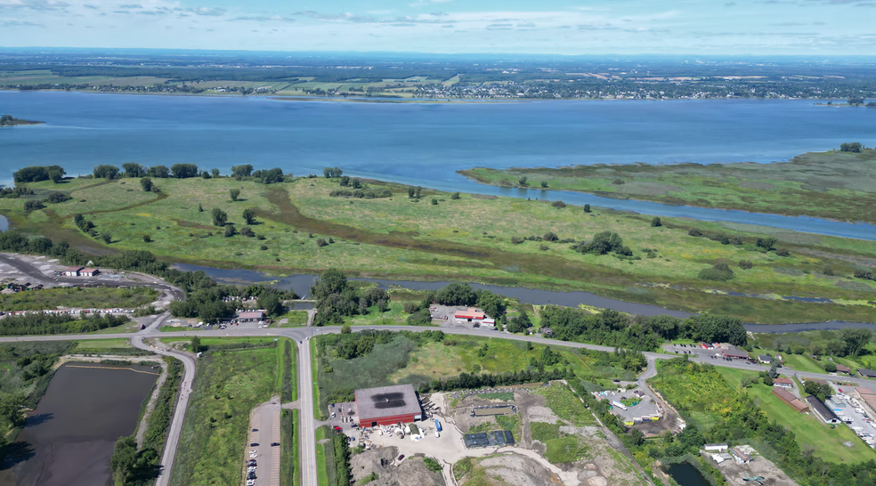 Rte Marie-Victorin, Contrecoeur, QC for sale - Primary Photo - Image 1 of 3