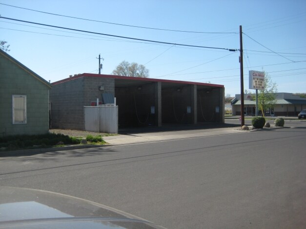 915 SE Court Ave, Pendleton, OR for sale Primary Photo- Image 1 of 1