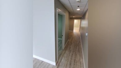 3010 Taylor Springs Dr, Louisville, KY for lease - Commercial Listing Video 