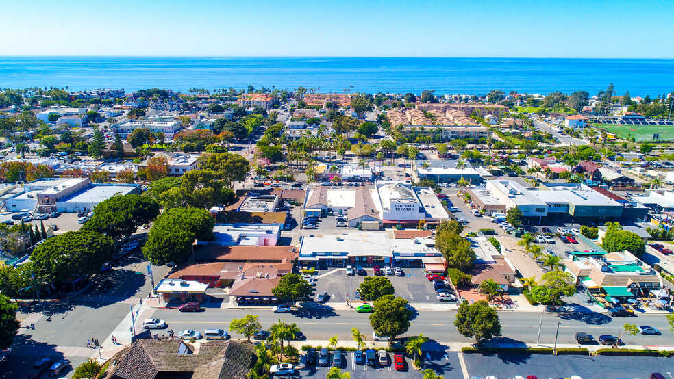 2805-2855 Roosevelt St, Carlsbad, CA for lease - Building Photo - Image 1 of 4