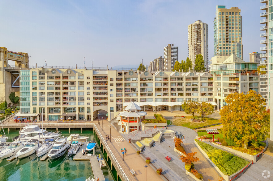 1000-1012 Beach Ave, Vancouver, BC for sale - Primary Photo - Image 1 of 7