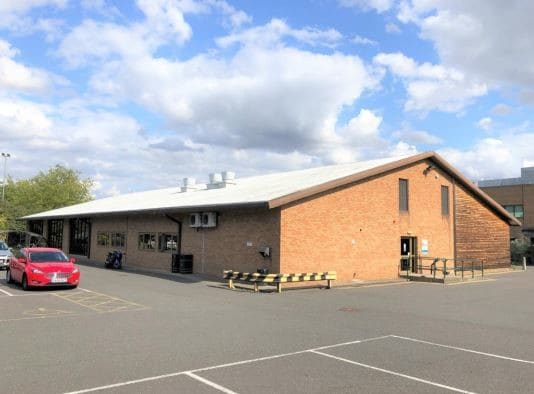 Manton Ln, Bedford for lease - Primary Photo - Image 1 of 2