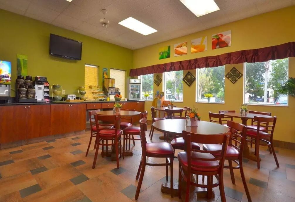 6727 14th St W, Bradenton, FL for sale Lobby- Image 1 of 1