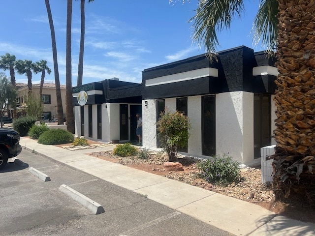 1703 Civic Center Dr, North Las Vegas, NV for lease - Building Photo - Image 2 of 13