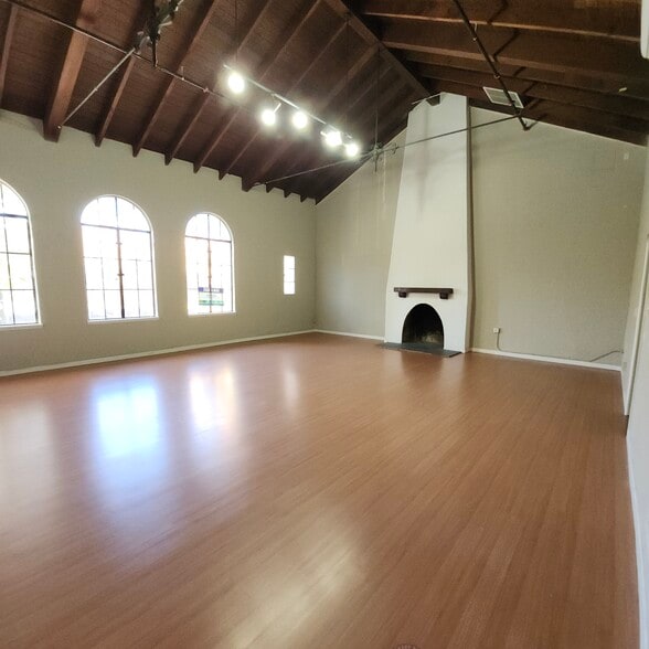 7560-7562 Monterey St, Gilroy, CA for lease - Building Photo - Image 1 of 11