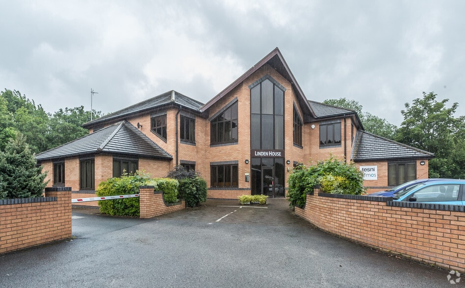 Wrexham Rd, Mold for lease - Building Photo - Image 1 of 8