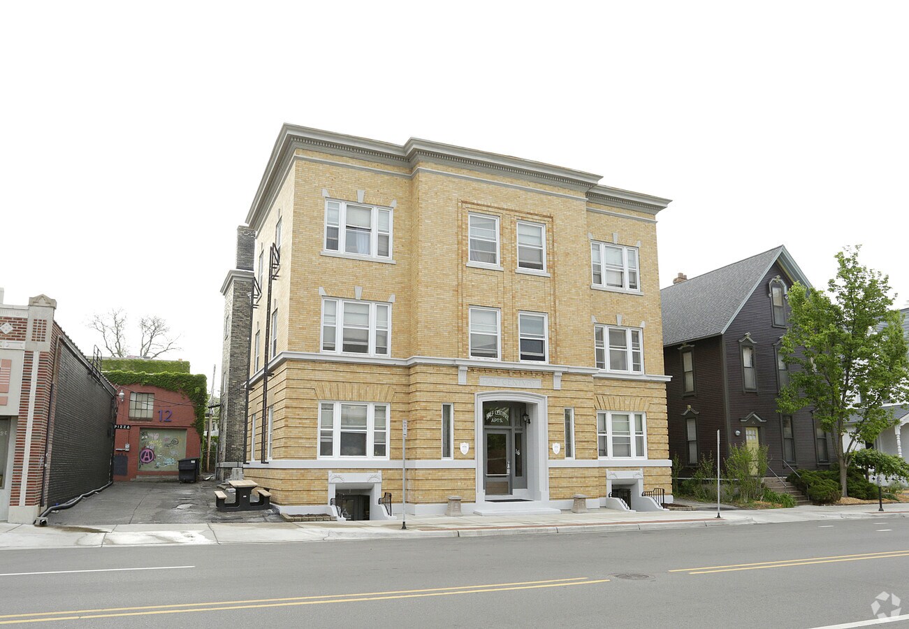 1416 Jefferson Ave SE, Grand Rapids, MI 49503