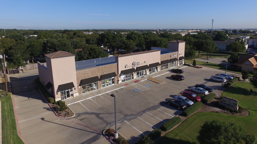 113 NE Johnson Ave, Burleson, TX for sale - Building Photo - Image 1 of 1