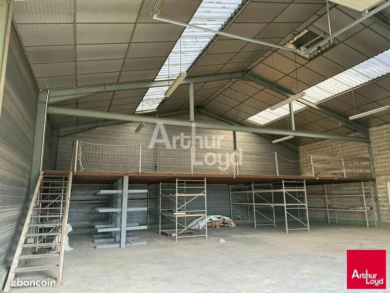 Flex in Cesson-Sévigné for lease - Interior Photo - Image 2 of 2