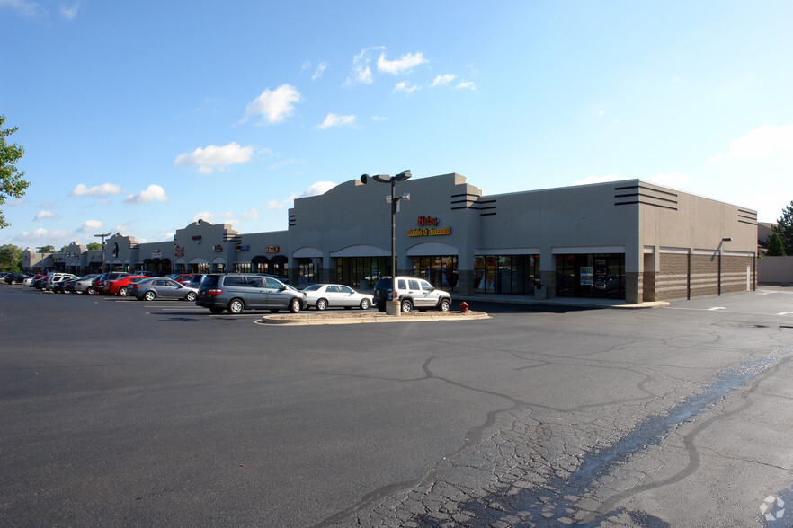 6041-6363 Haggerty Rd, West Bloomfield, MI for lease - Building Photo - Image 2 of 4