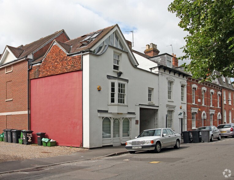 5 West Mills, Newbury, BKS RG14 5HG