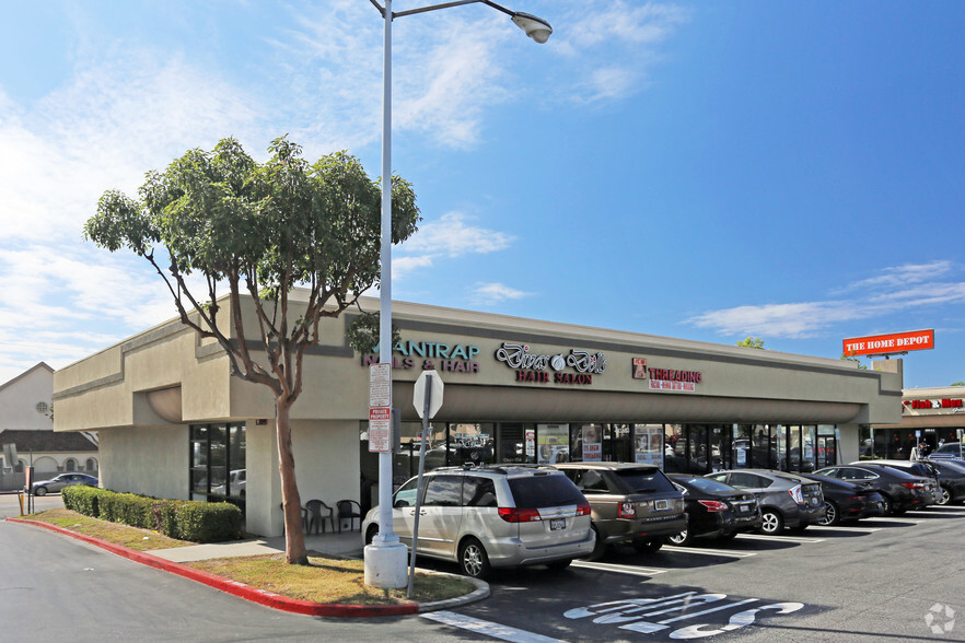 4937 W Slauson Ave, Los Angeles, CA for lease - Primary Photo - Image 1 of 18