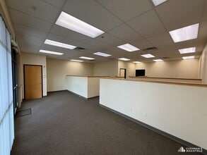 4562 Denrose Ct, Fort Collins, CO for lease Interior Photo- Image 2 of 7