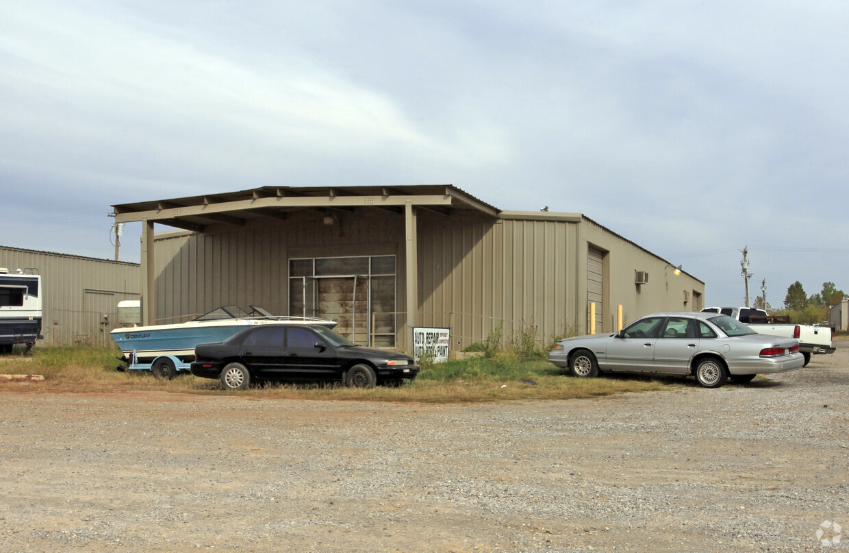 811 S Sunnylane Rd, Moore, OK for lease Building Photo- Image 1 of 1