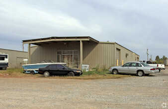 811 S Sunnylane Rd, Moore, OK for lease Building Photo- Image 1 of 1