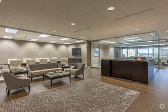 1085 Raymond Blvd, Newark, NJ for lease Interior Photo- Image 2 of 3