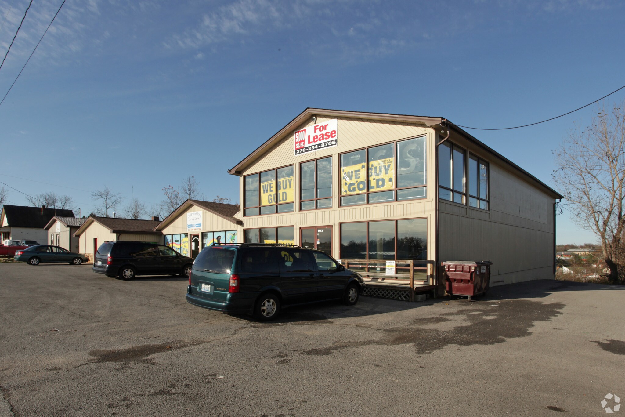 913 N Wilson Rd, Radcliff, KY for sale Primary Photo- Image 1 of 1