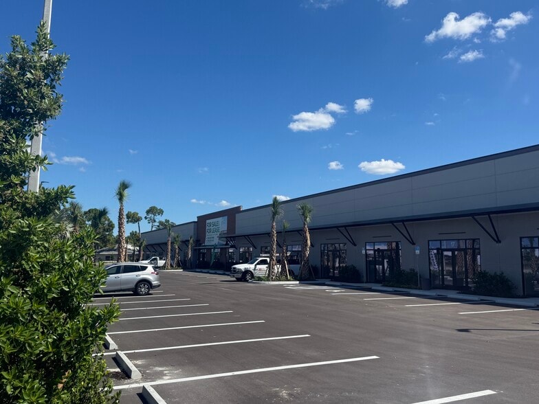 8156 Alico Rd, Fort Myers, FL for lease - Building Photo - Image 2 of 11