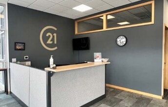 2420 State 138 Rd, Stoughton, WI for lease Interior Photo- Image 1 of 8