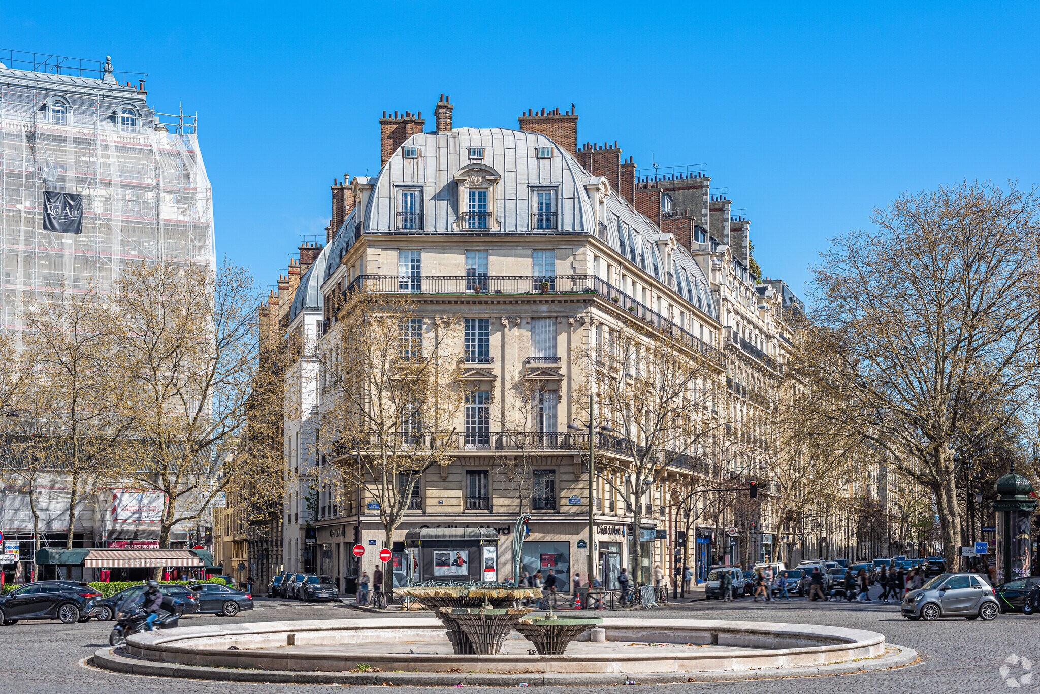 72 Avenue Victor Hugo, Paris for lease Primary Photo- Image 1 of 23