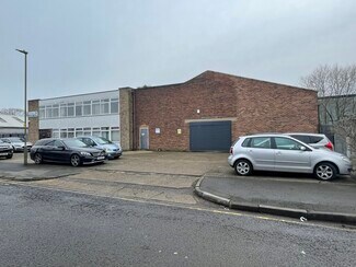 More details for 12 Doman Rd, Camberley - Industrial for Lease